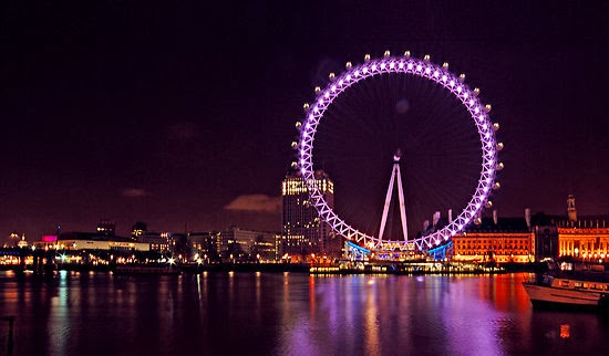 Roda gigante London Eye em Londres na Inglaterra Roda gigante London Eye em Londres na Inglaterra