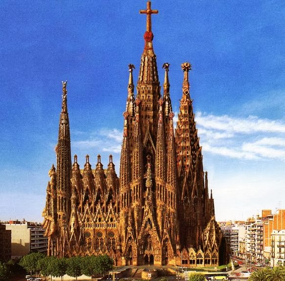 Templo Expiatório da Sagrada Família em Barcelona Templo Expiatório da Sagrada Família em Barcelona