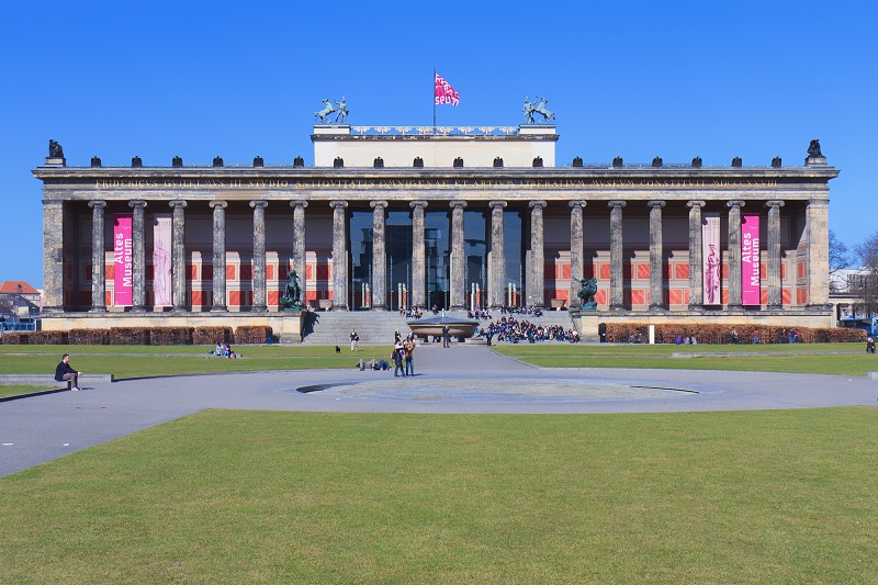 Altes Museum na Ilha dos Museus em Berlim Altes Museum na Ilha dos Museus em Berlim