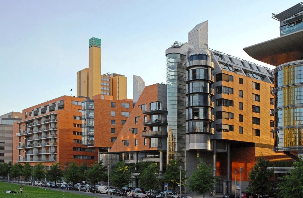 Construções em Potsdamer Platz em Berlim Construções em Potsdamer Platz em Berlim