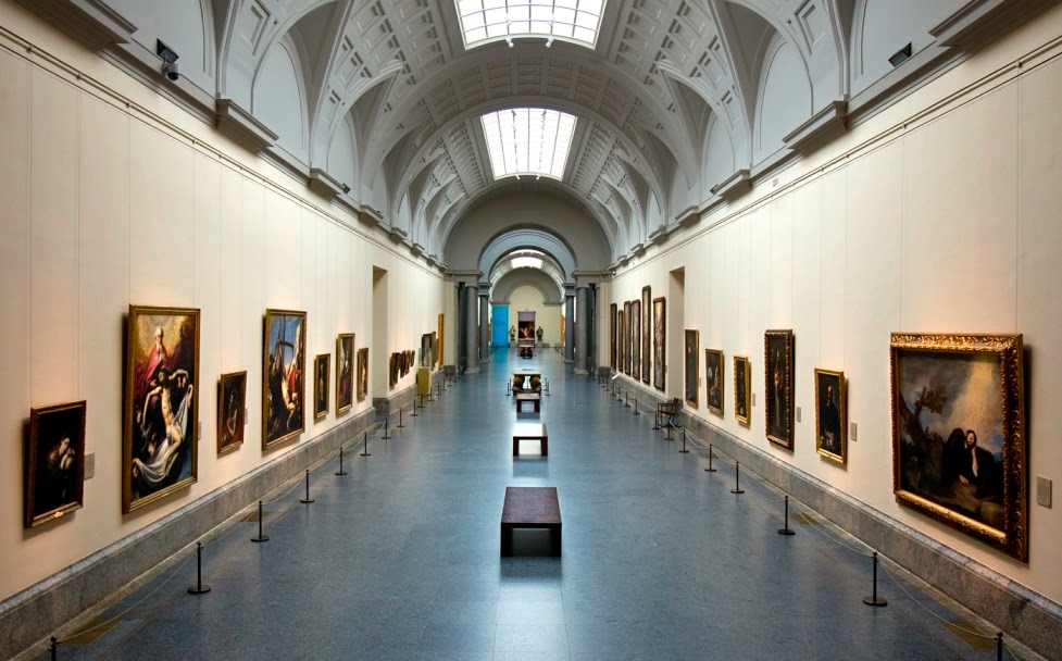 Interior do Museu do Prado em Madri Interior do Museu do Prado em Madri