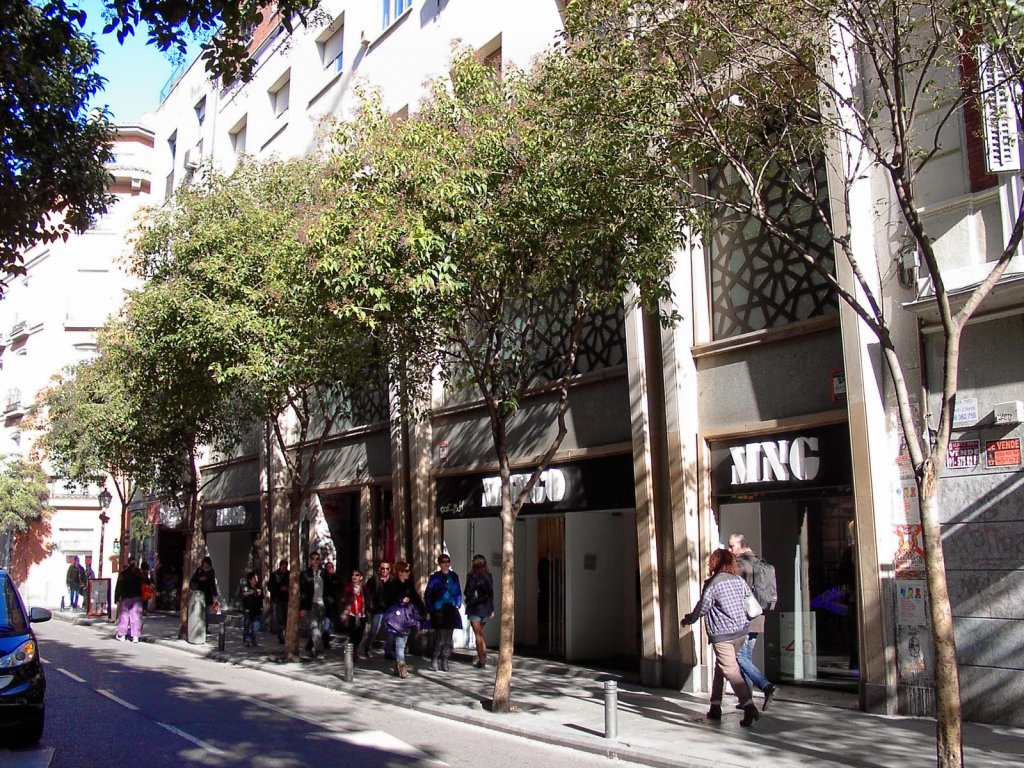 Calle de Fuencarral em Madrid Calle de Fuencarral em Madrid