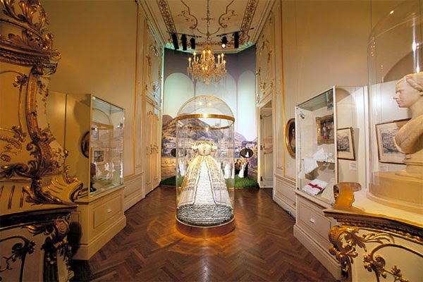 Interior do Palácio Imperial de Hofburg em Viena Interior do Palácio Imperial de Hofburg em Viena