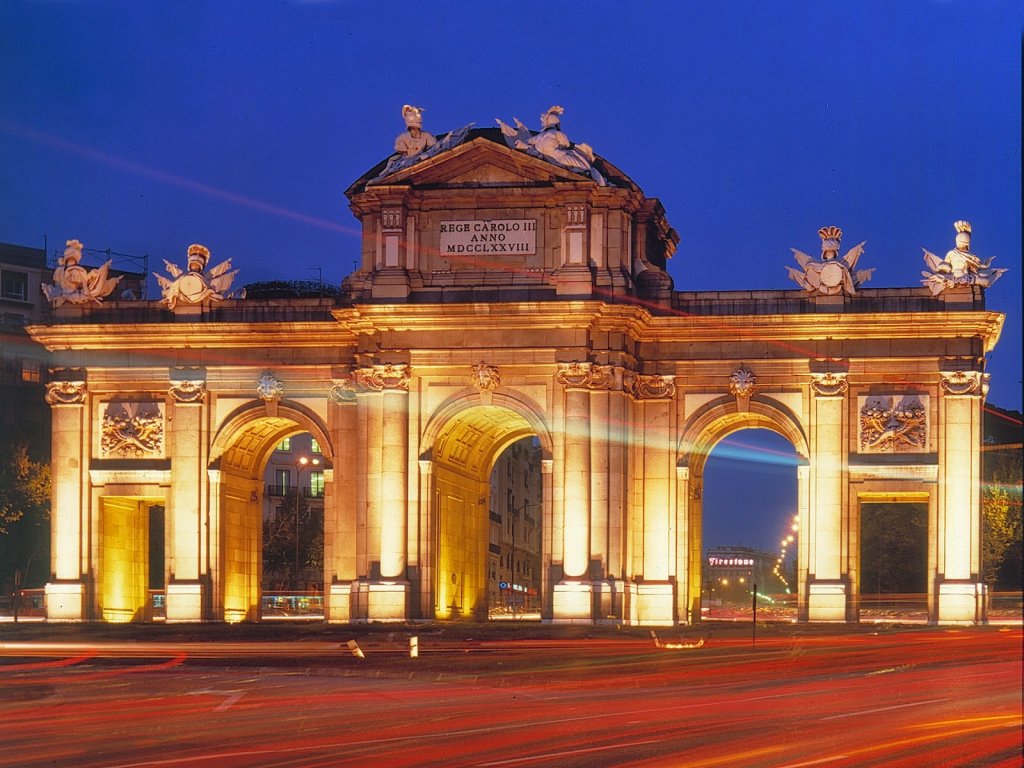 Puerta de Alcalá em Madri Puerta de Alcalá em Madri