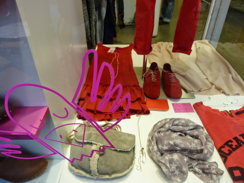 Roupas e acessórios na Boutique Biba em Paris Roupas e acessórios na Boutique Biba em Paris