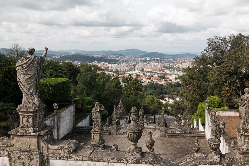 Vista Santuário do Bom Jesus do Monte em Braga Vista Santuário do Bom Jesus do Monte em Braga