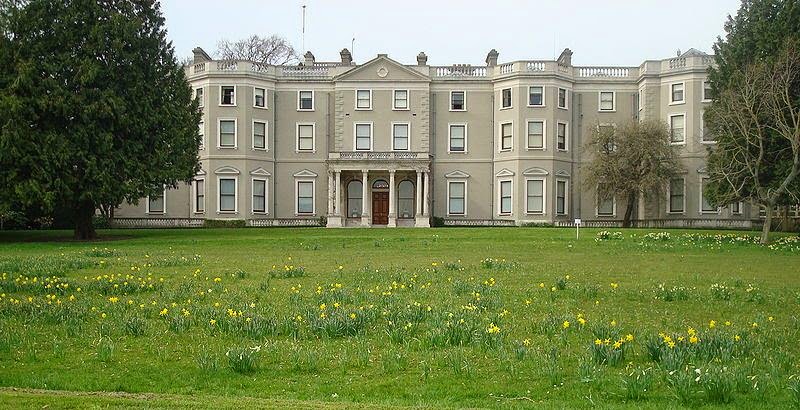 Residência no Parque Phoenix Park em Dublin Residência no Parque Phoenix Park em Dublin