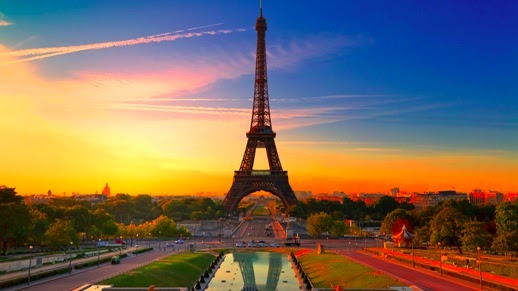 Torre Eiffel em Paris Torre Eiffel em Paris