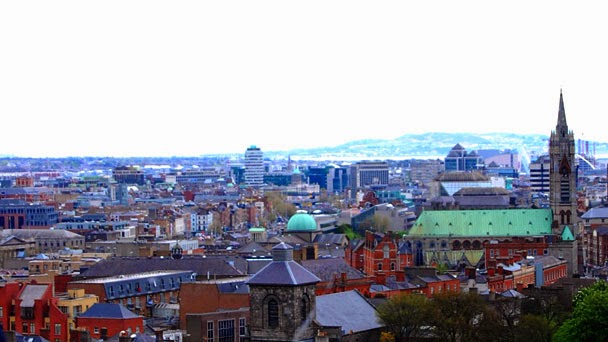 Vista do Gravity Bar no Museu da Cerveja Guinness Storehouse Vista do Gravity Bar no Museu da Cerveja Guinness Storehouse