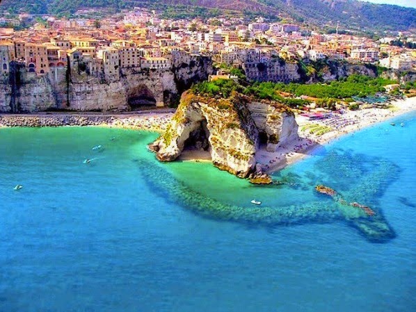 Tropea em Calábria no Sul da Itália Tropea em Calábria no Sul da Itália