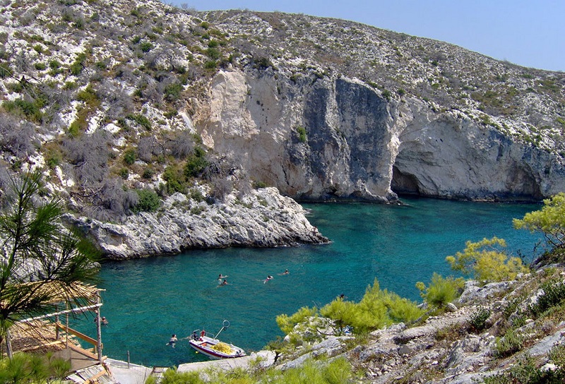Praia de Limnionas em Zaquintos Praia de Limnionas em Zaquintos