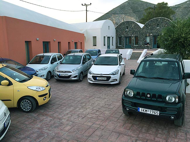 Carros parados em locadora Carros parados em locadora