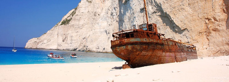 Praia de Navagio na Grécia Praia de Navagio na Grécia