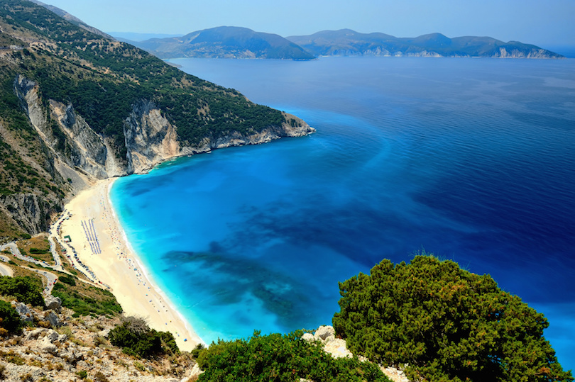 Praia de Myrtos na ilha de Cefalônia Praia de Myrtos na ilha de Cefalônia