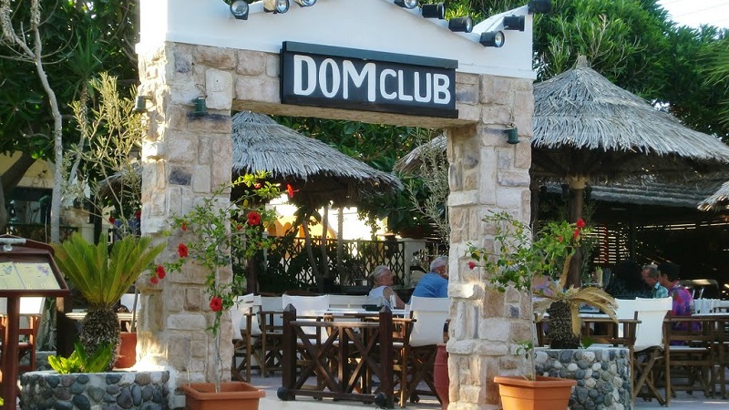 Dom Club na ilha de Santorini Dom Club na ilha de Santorini
