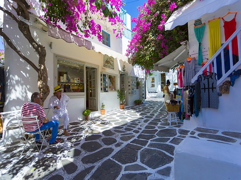 Rua de Chora na ilha de Mykonos Rua de Chora na ilha de Mykonos