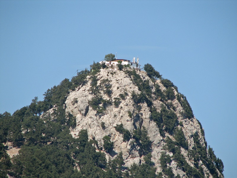 Monastério Tsambíka na ilha de Rodes Monastério Tsambíka na ilha de Rodes